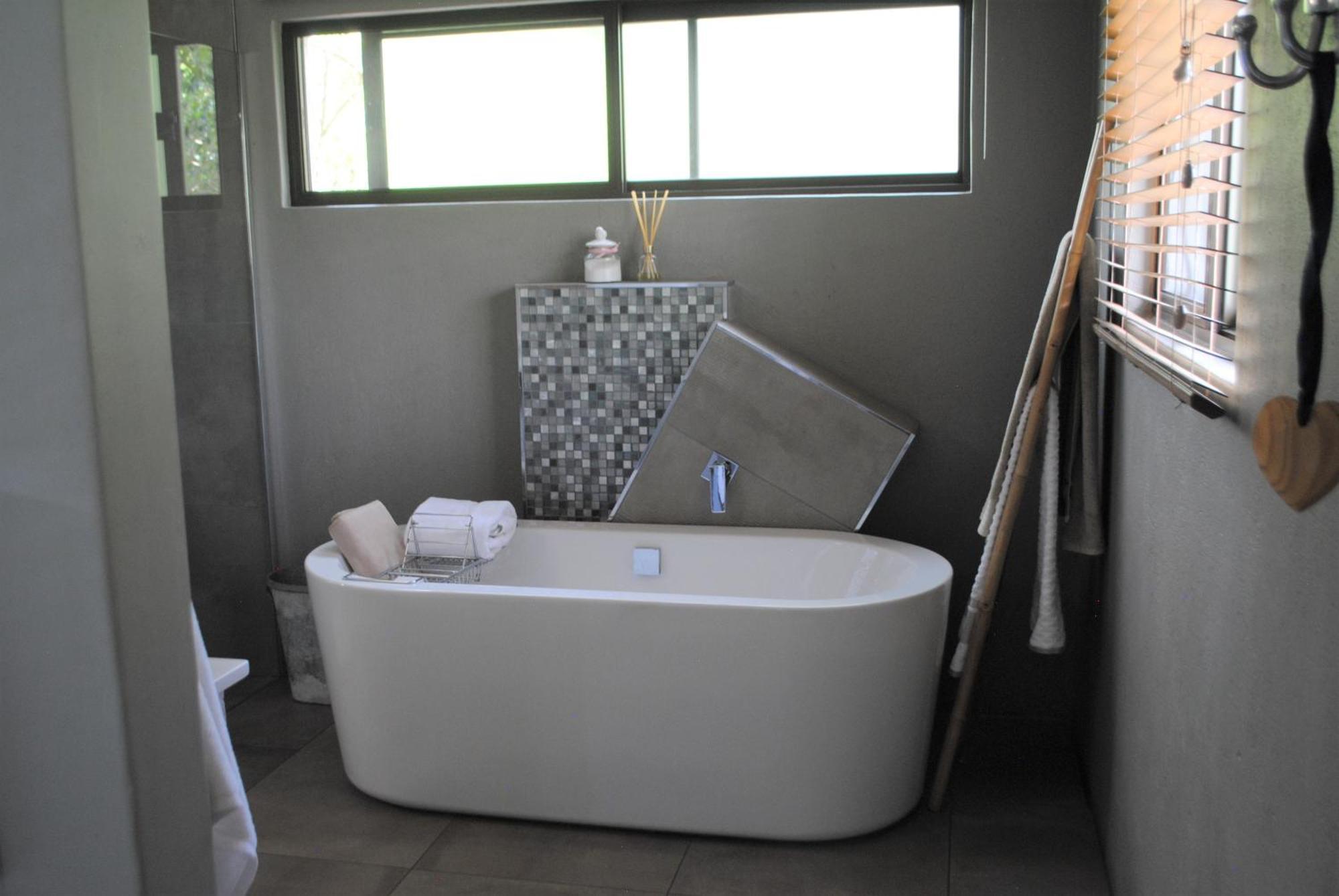 Birds Babble Self Catering Hotel Mbombela Bagian luar foto